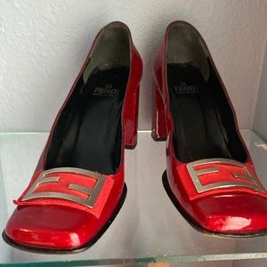 FENDI retro patent leather pumps 38